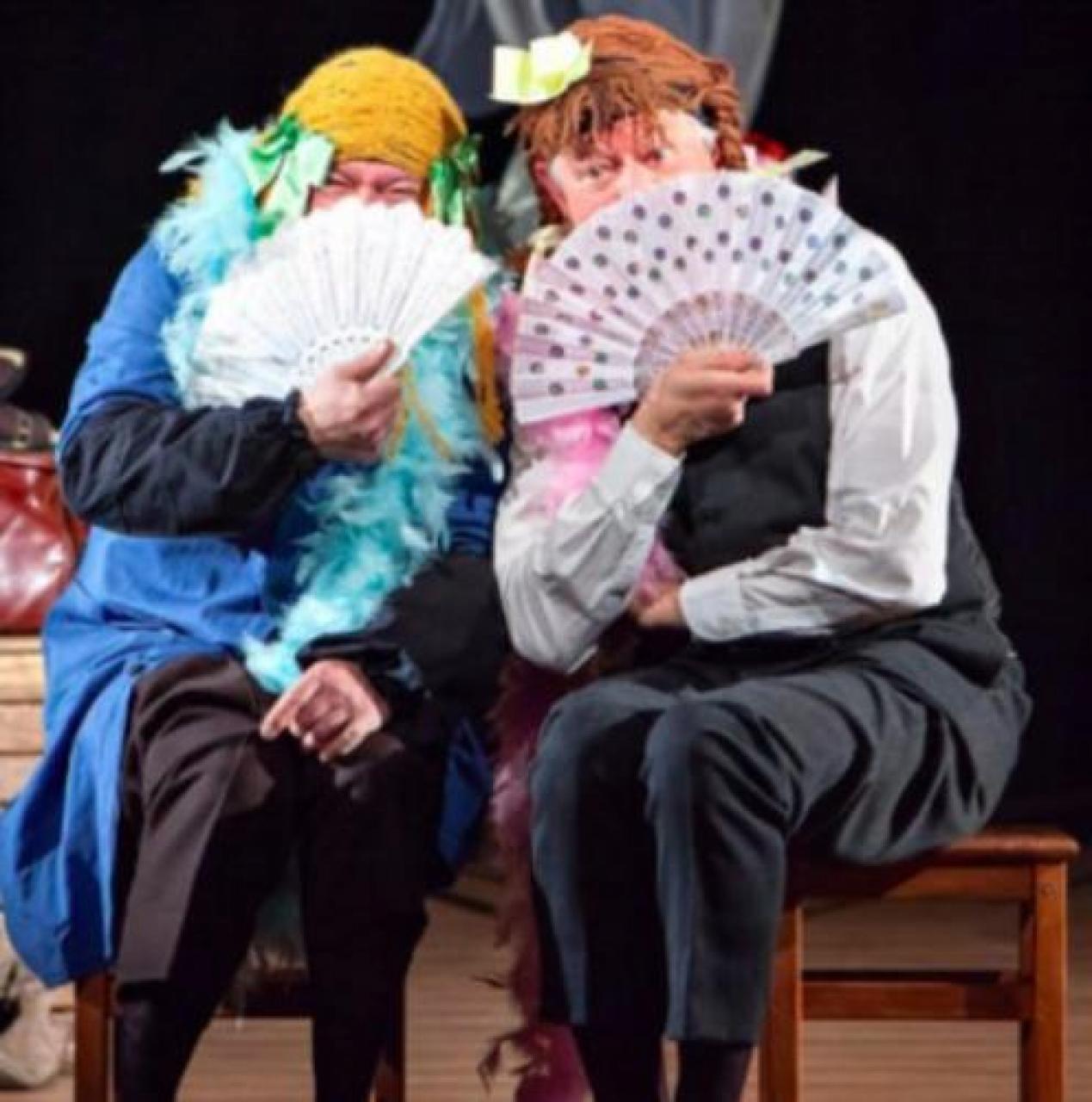 Dronero, domenica pomeriggio la “Cenerentola folk” al teatro Iris