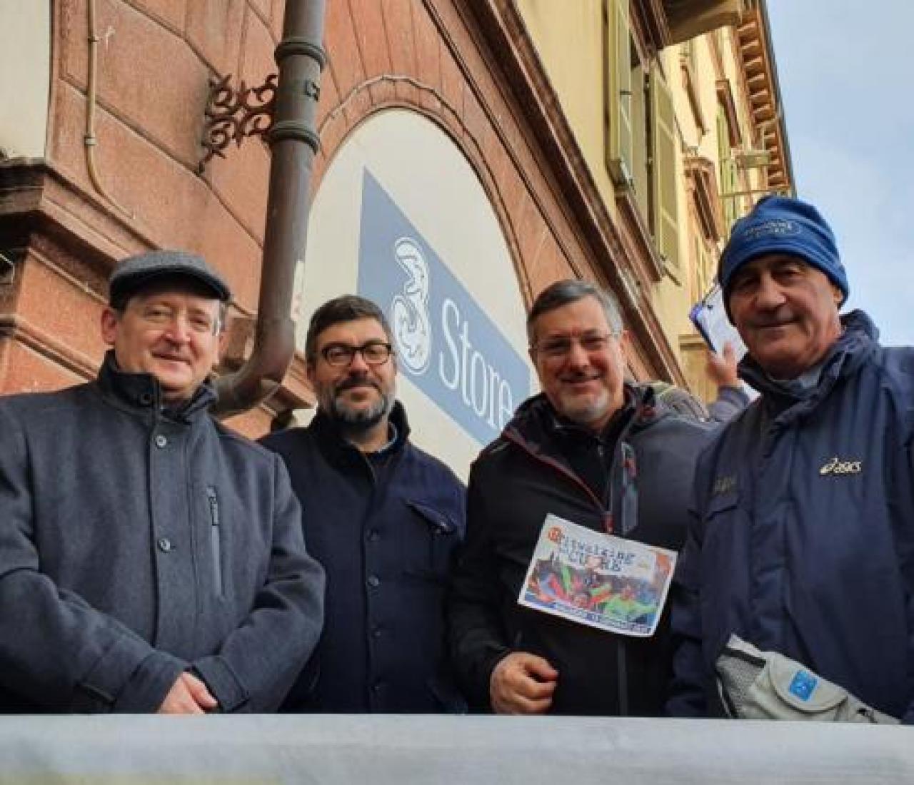Ennesimo record di presenze domenica alla manifestazione ideata dai damilano e dalla scuola del cammino