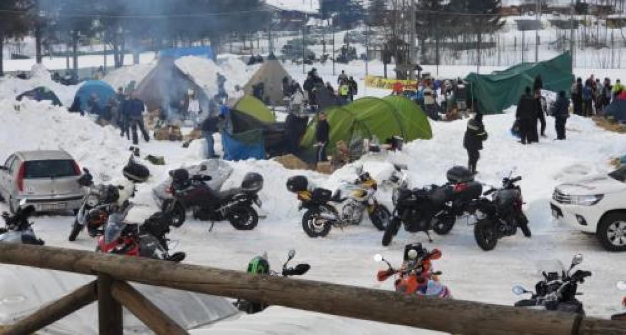 Tutti pazzi per l’Agnellotreffen La kermesse fa volare il turismo superata quota duemila iscritti, con una forte crescita di biker stranieri