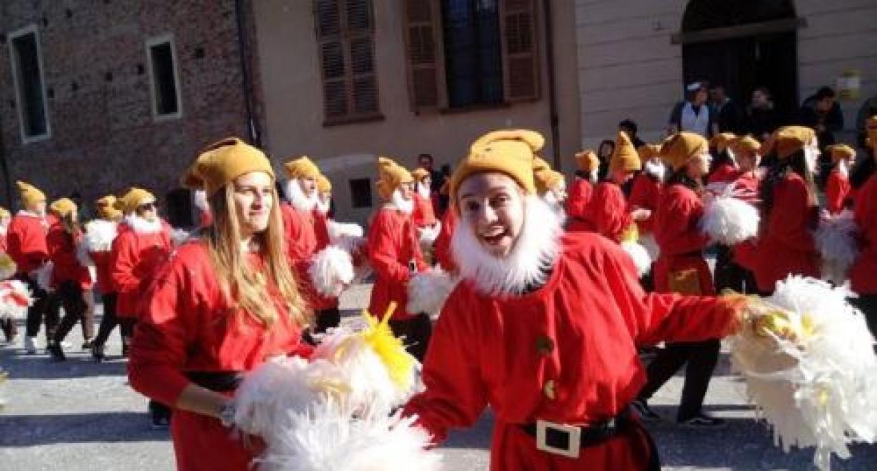 Verzuolo prepara il Carnevale, con carro e balletti Iscrizione e prima prova sabato 11 alle Medie