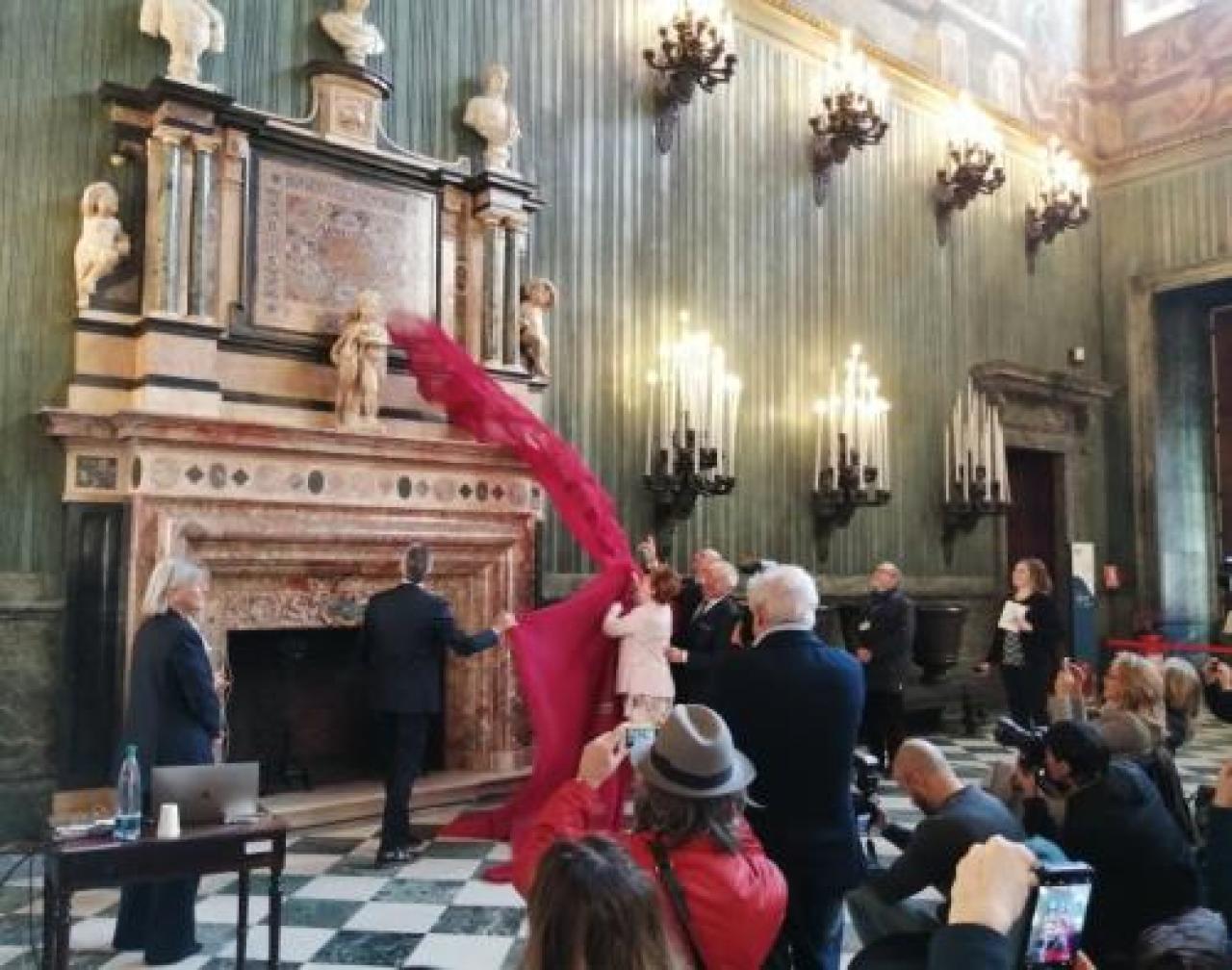 Il Camino di Palazzo Reale Arte Nel Salone delle Guardie Svizzere, inaugurato dopo i complessi lavori di restauro
