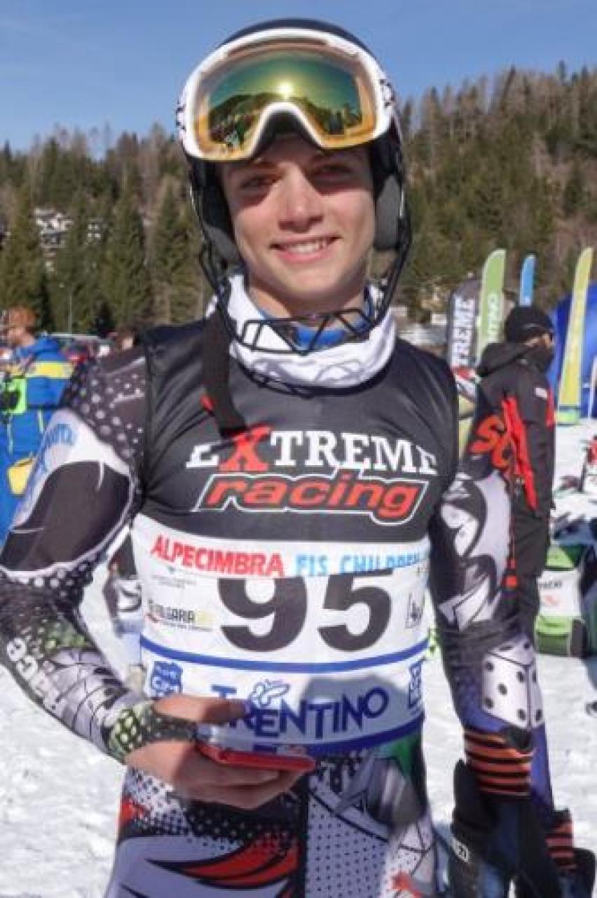 Il liceale Fabio Allasina campioncino di slalom