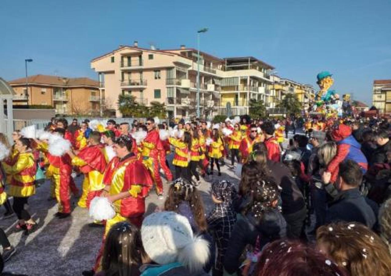 IN 10 MILA AL CARNEVALE di BUSCA: INIZIA IL TOUR DELLE MASCHERE