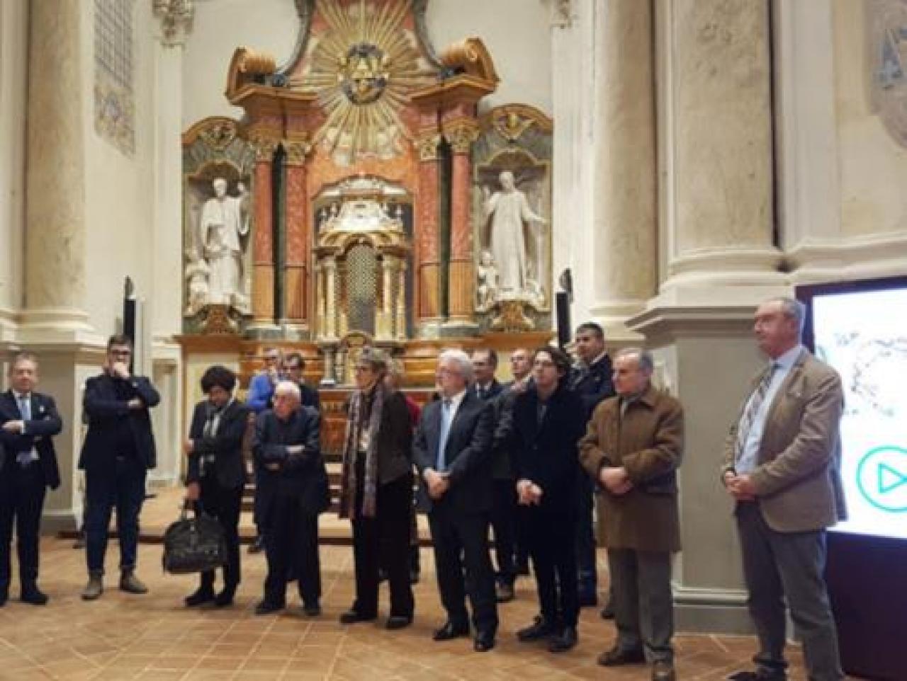 Intesa vuole Ubi e tratta con Bper