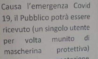 Negli uffici comunali solo con la maschera