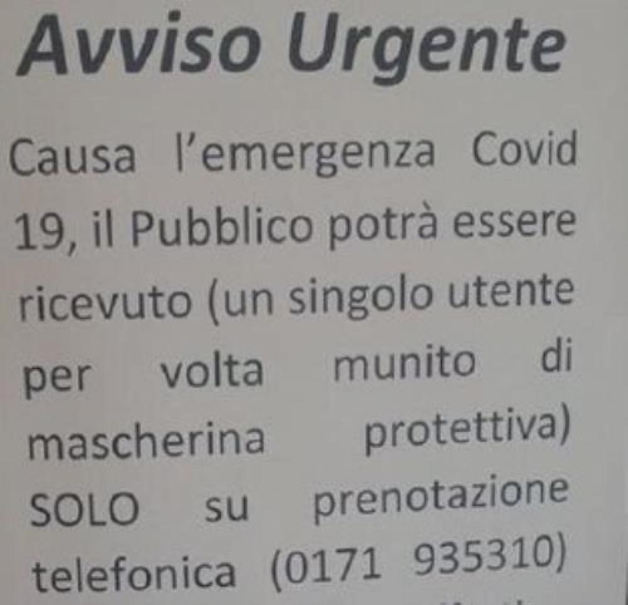 Negli uffici comunali solo con la maschera