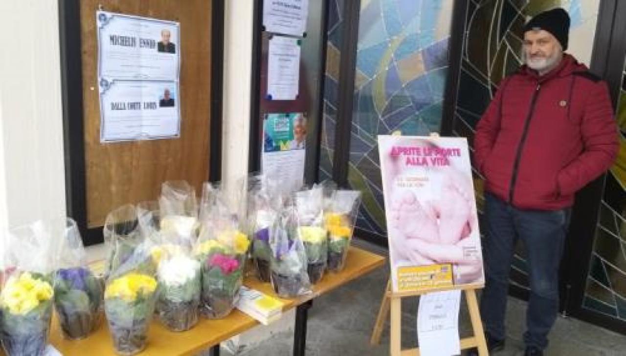 Primule per la vita in parrocchia