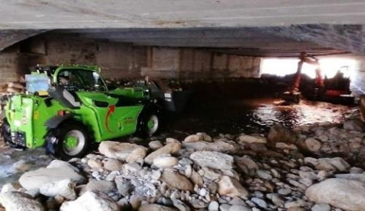 Sistemazione idraulica della Piazzetta di Barge
