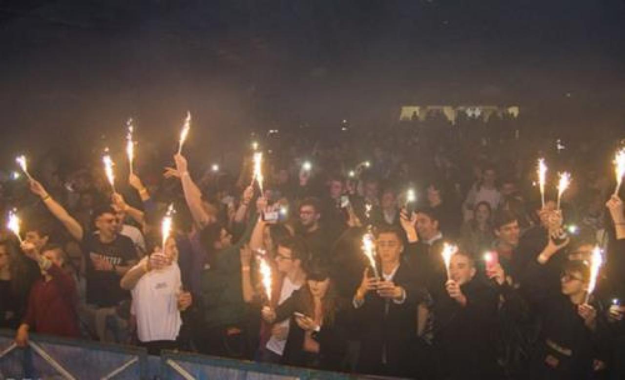 Super veglione di Carnevale al Pala CrS Sabato si replica con i dj Marzi e Skarica