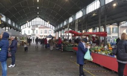 Mercati quasi deserti e negozi chiusi anche in città