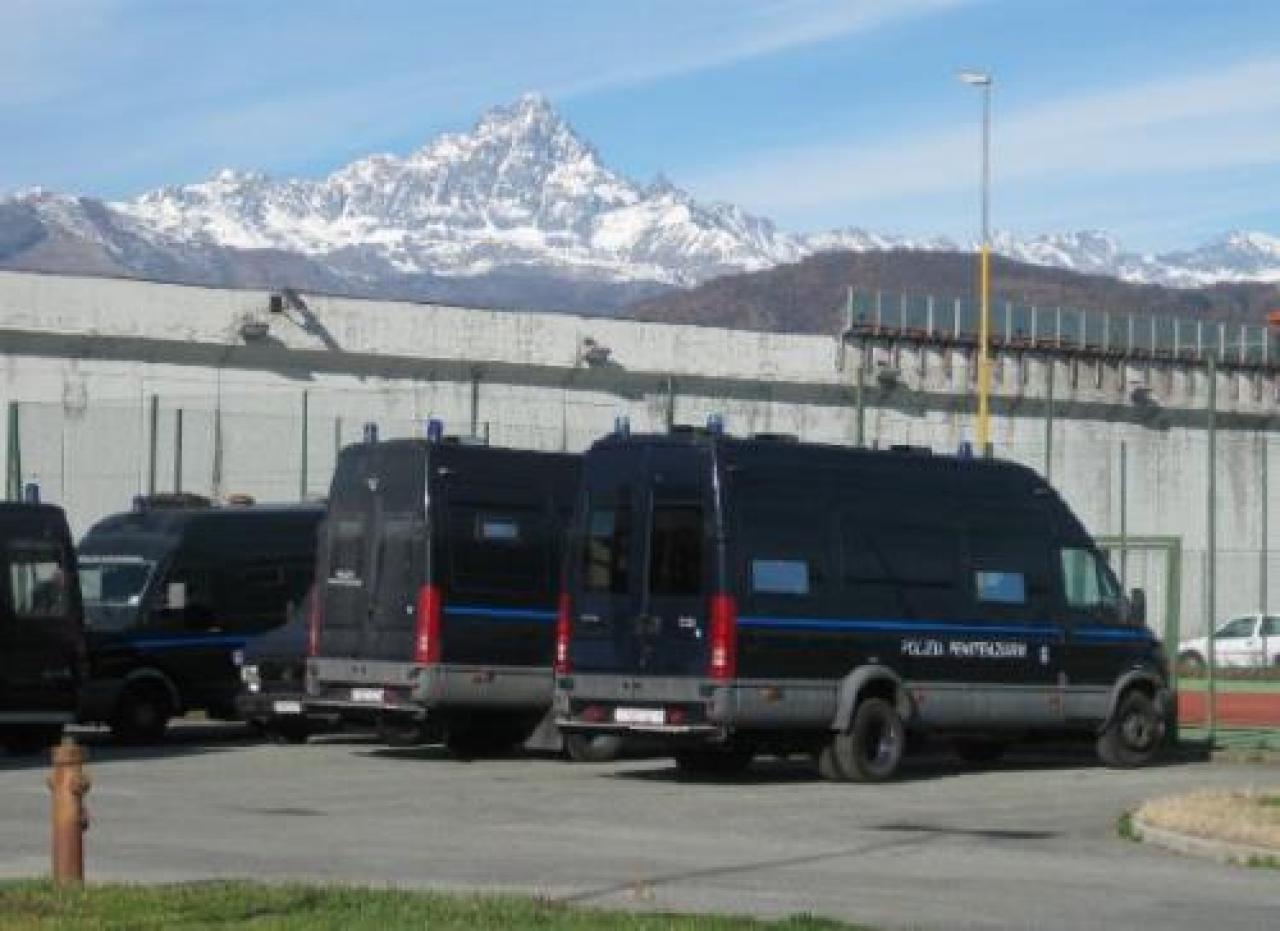 Morandi: situazione sotto controllo In aumento le telefonate per i detenuti Zzzzz zzzzzz