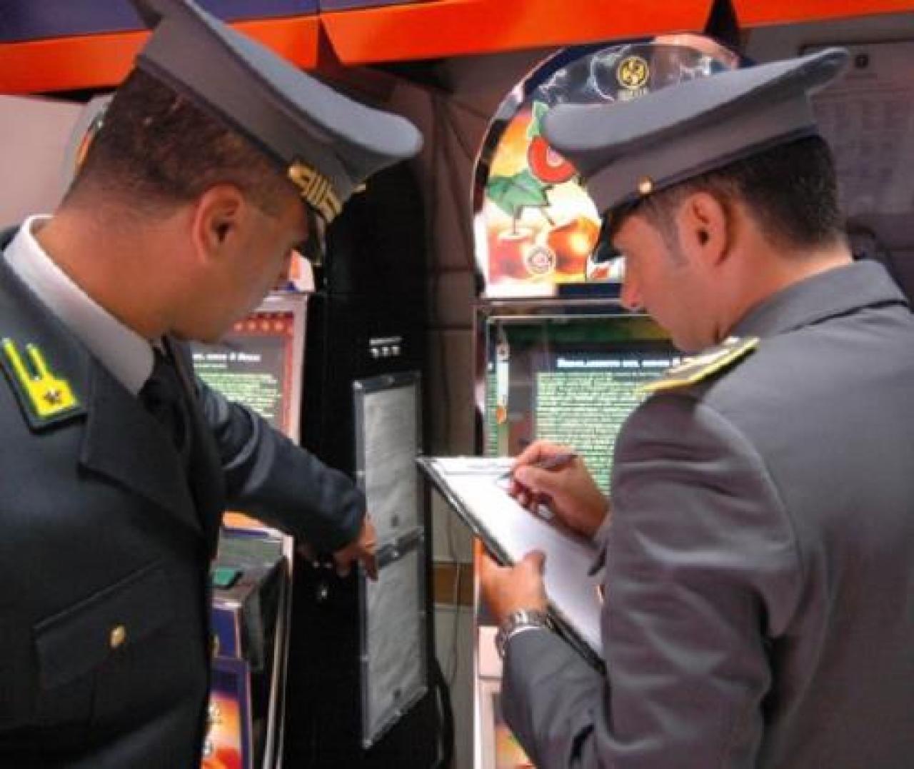 Multa alla sala slot Il titolare: vittima di un cortocircuito