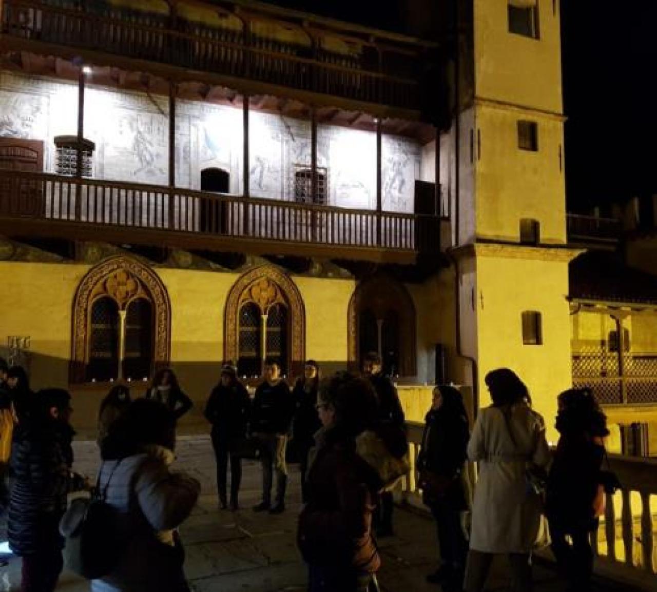 Serata a lume di candela a Casa Cavassa