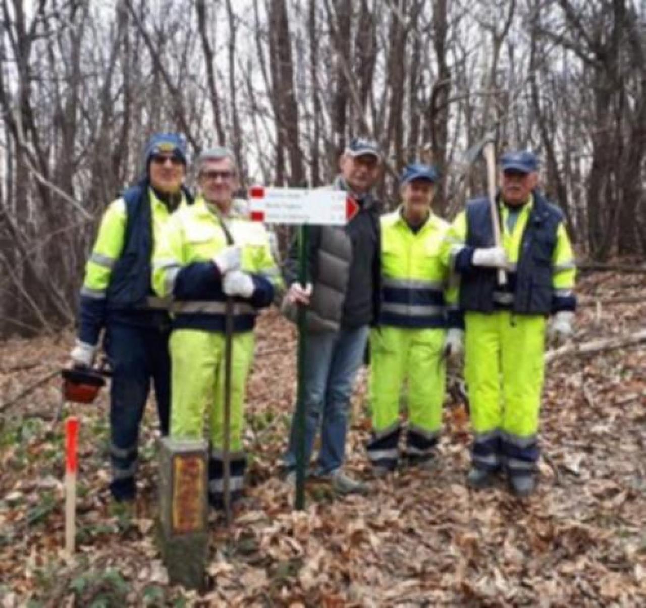 Sistemati i sentieri di collina