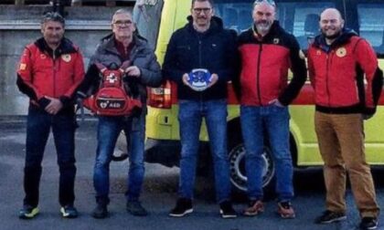 Venasca, l’azienda Brizio dona defibrillatore al Soccorso alpino