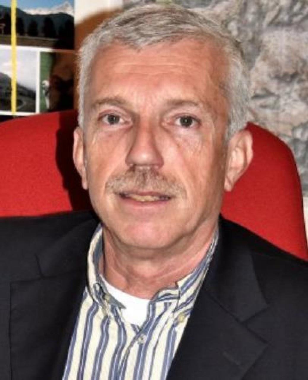 Aumento tasse cresce la polemica