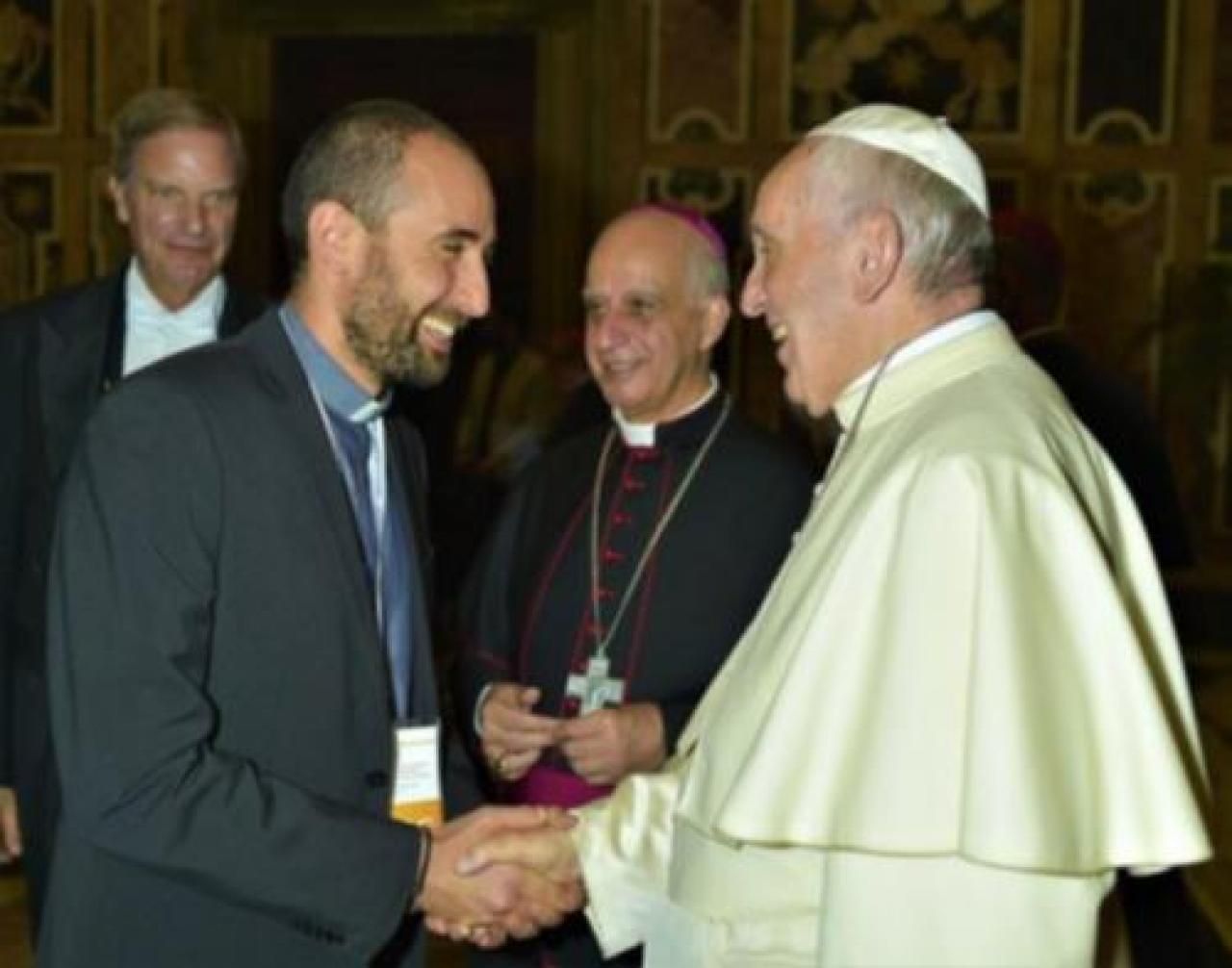 Don Marco: anche noi preti frastornati La messa via web? Va vissuta e cantata