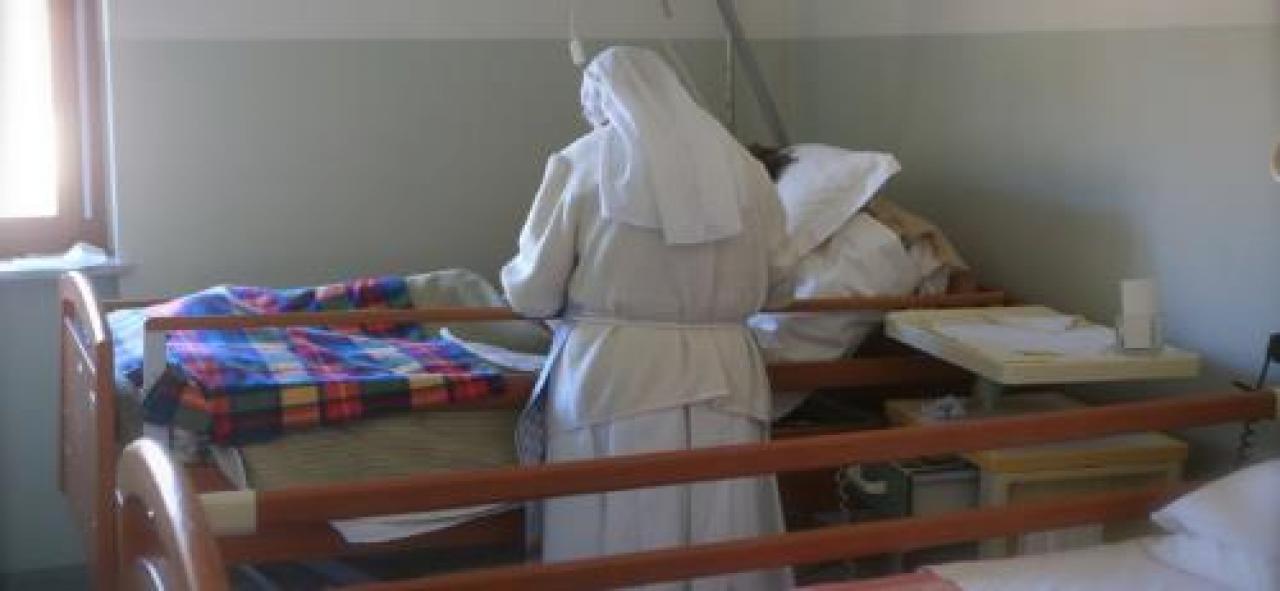 Giallo a Sanfront, scompaiono 25 tamponi E riappaiono dopo la “strigliata” di Ferrato miglioramento Il presidente dell’Ospedale: una buona notizia, pochi contagi tra gli ospiti