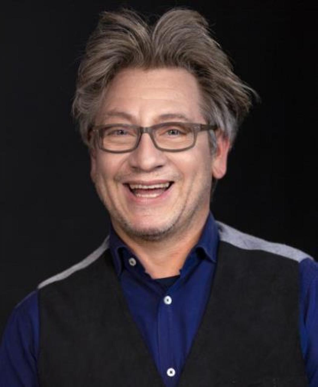 «Tra presente e futuro» Intervista L’attore e formatore Diego Parassole spiega come affrontare la quarantena con serenità