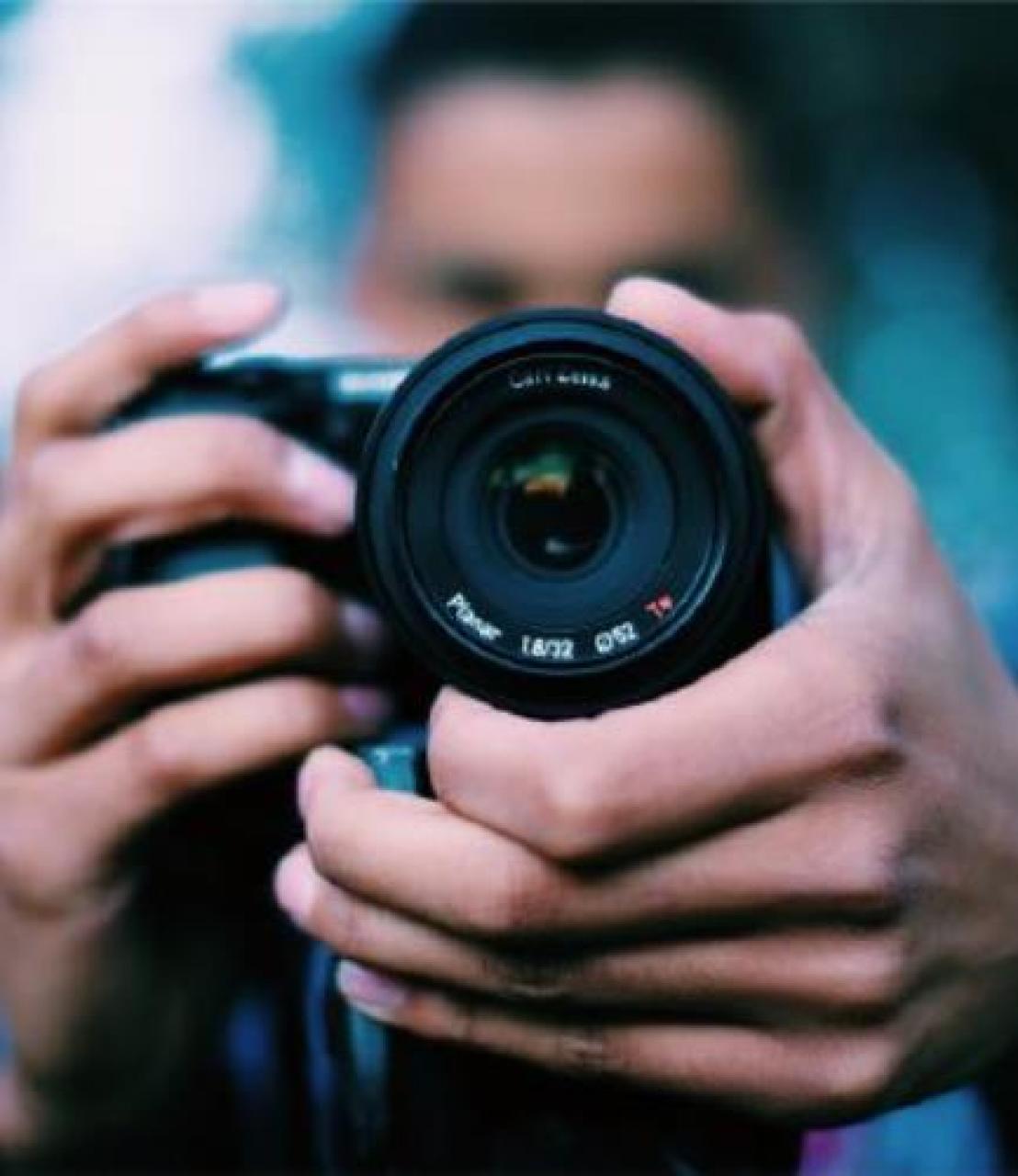 La protesta: noi fotografi artigiani dimenticati lettera aperta al governatore Cirio