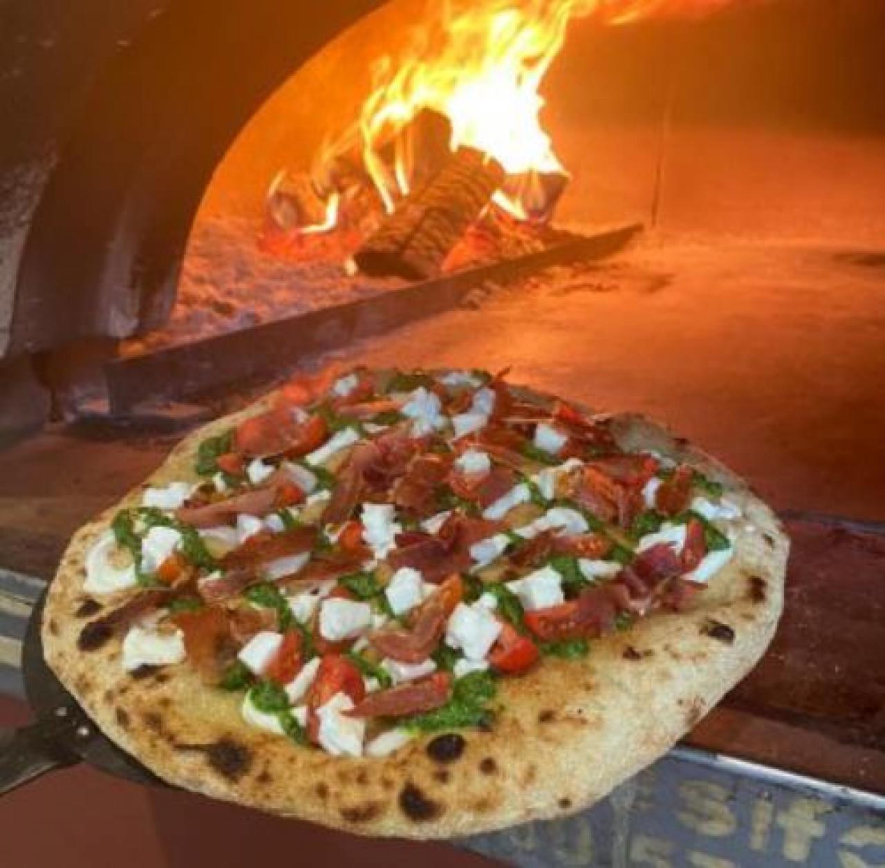 Venerdì apre alla clientela Villa Borgoglio A Savigliano la vera pizza napoletana