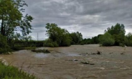 Verzuolo, il Varaita esonda nei campi in frazione Chiamina