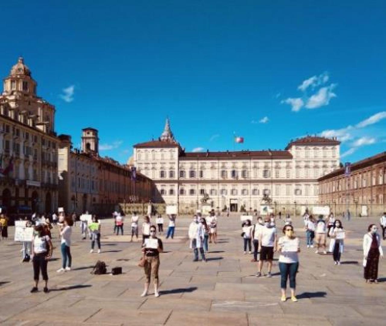 I “quasi” psicologi: ministro, se ci sei batti un colpo