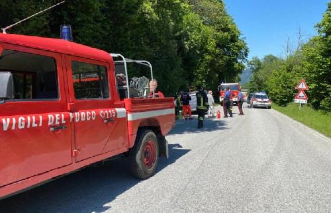 L’auto si ribalta: illeso