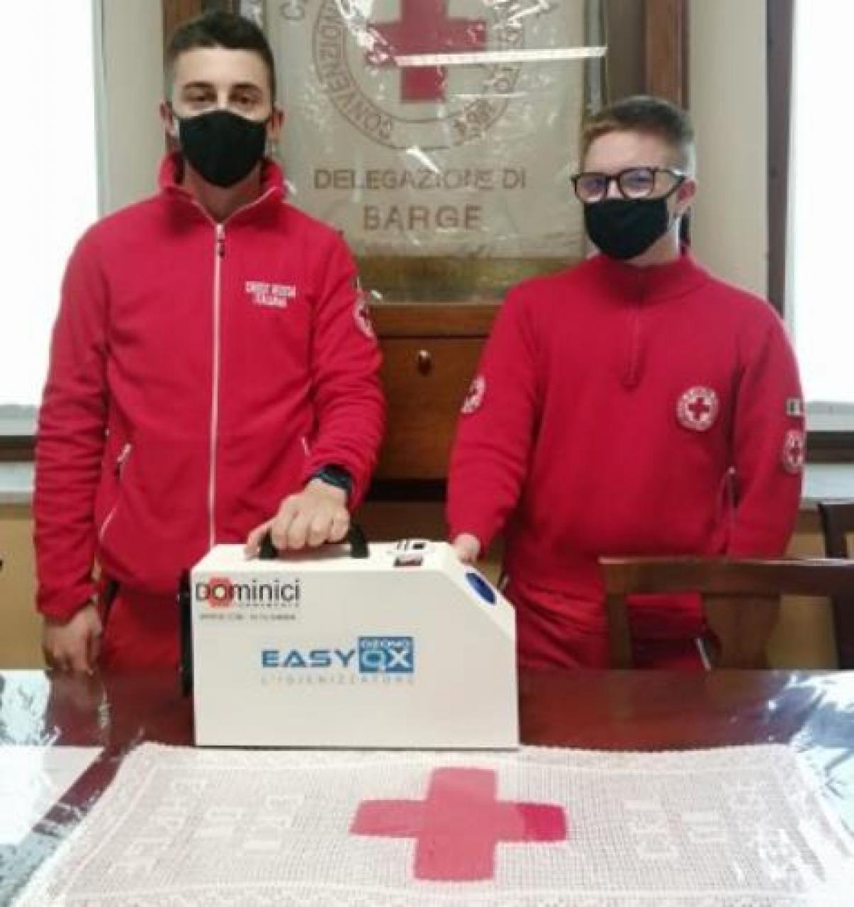 La ferramenta Dominici e l’igienizzatore per la Cri