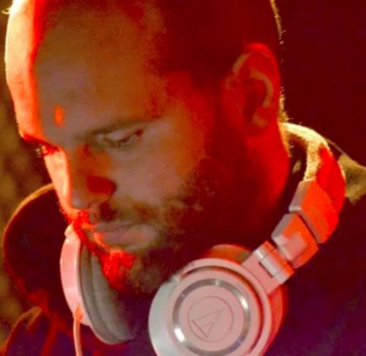 La morte di Never deve essere l’ultima La valle Po si mobilita per la sicurezza il caso Lo schianto sulla provinciale Sanfront-Paesana: non ce l’ha fatta il Dj 26enne