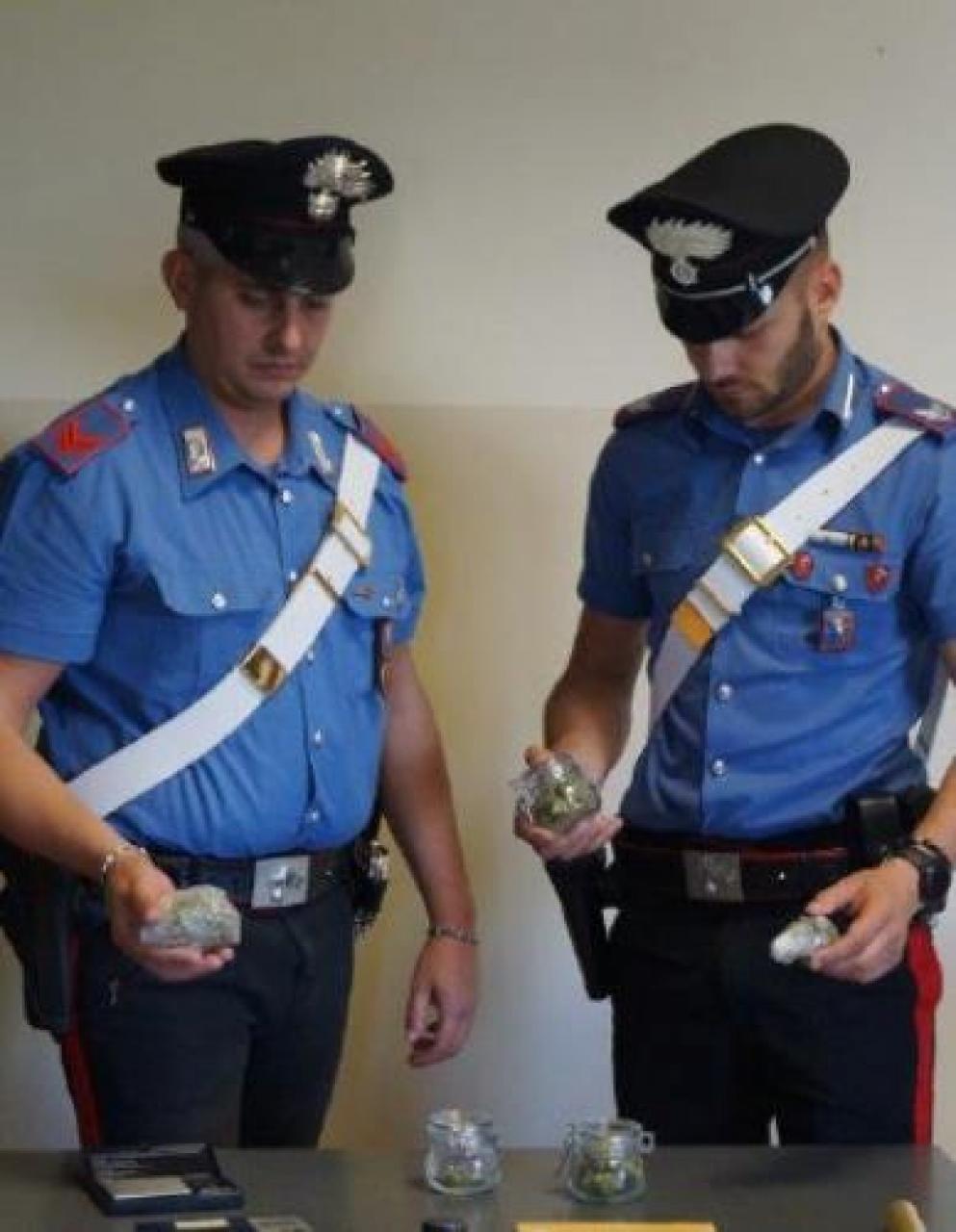 Marijuana e bilancini Coppia agli arresti