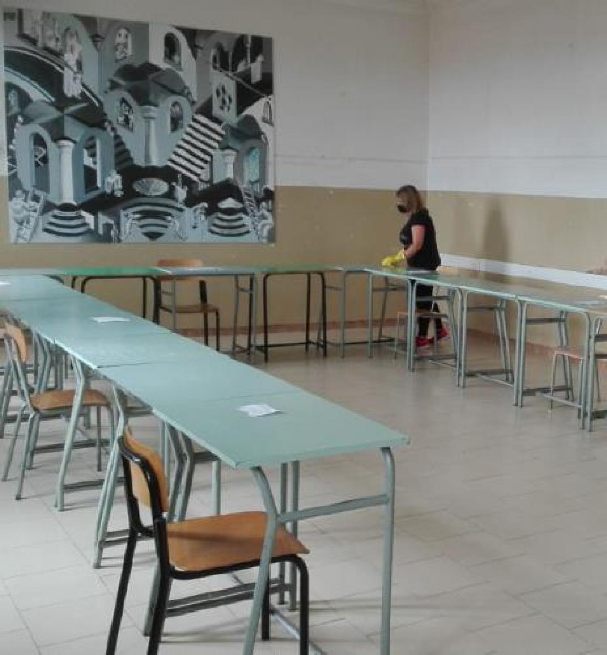 Ultimo giorno senza campanella Esami, Medie e Maturità al via già in corso la discussione della tesina in terza media. esame di stato, in presenza, dal 17