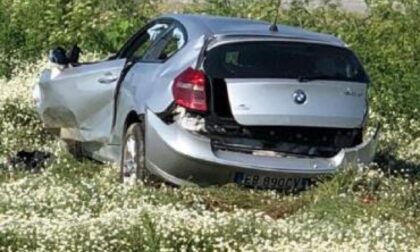 Capotta in un campo Grave un 21 enne