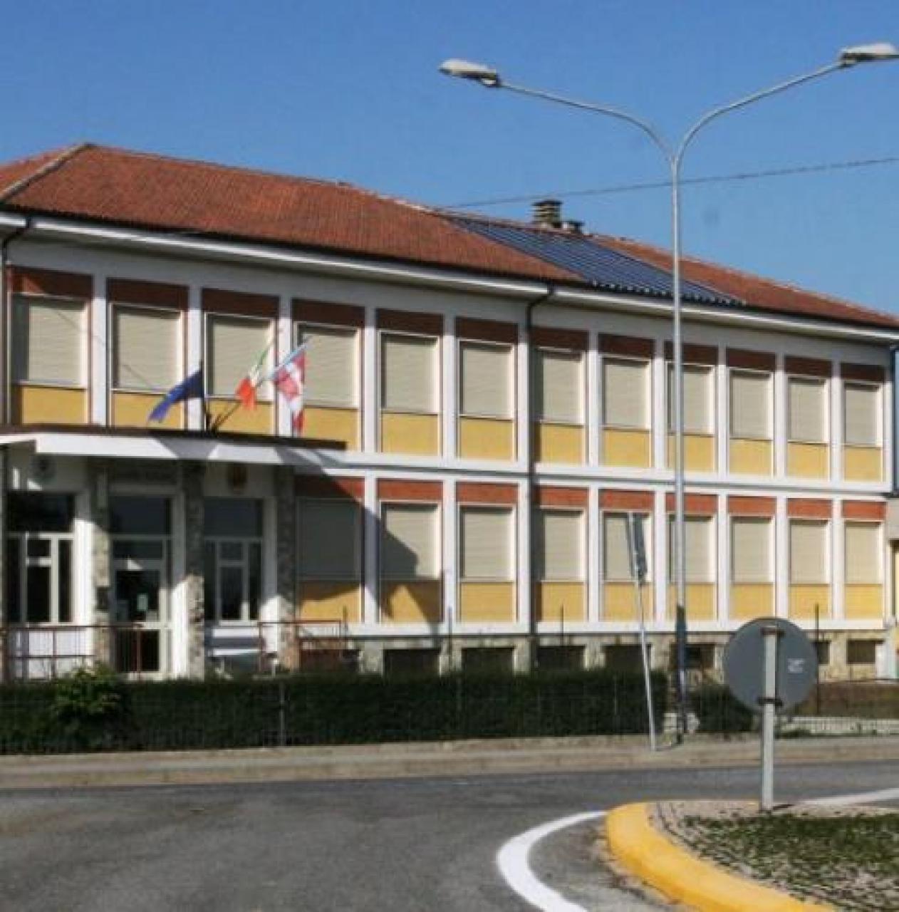Cardè apre il cantiere-scuole Aule più ampie per le distanze