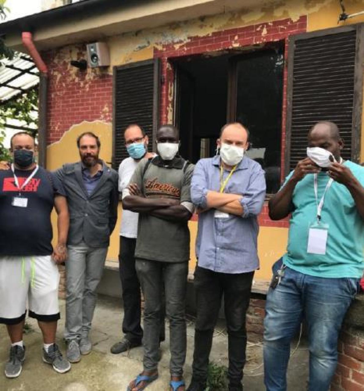 Container e case: ecco l’accoglienza per altri 115 stagionali della frutta la consegna a costigliole e savigliano, martedì aperti i “moduli” a lagnasco