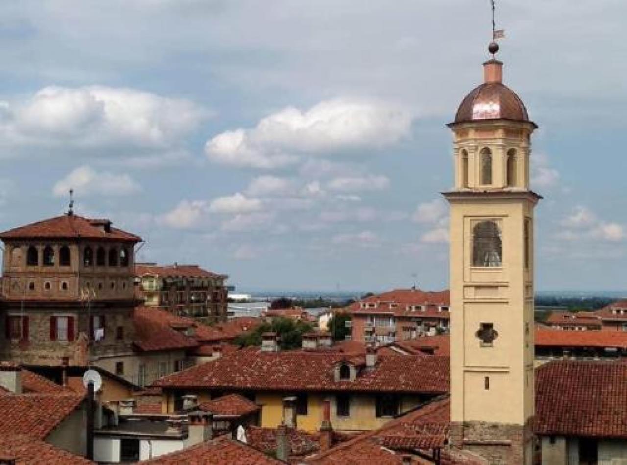 Costigliole, torna a brillare la cupola della Confraternita