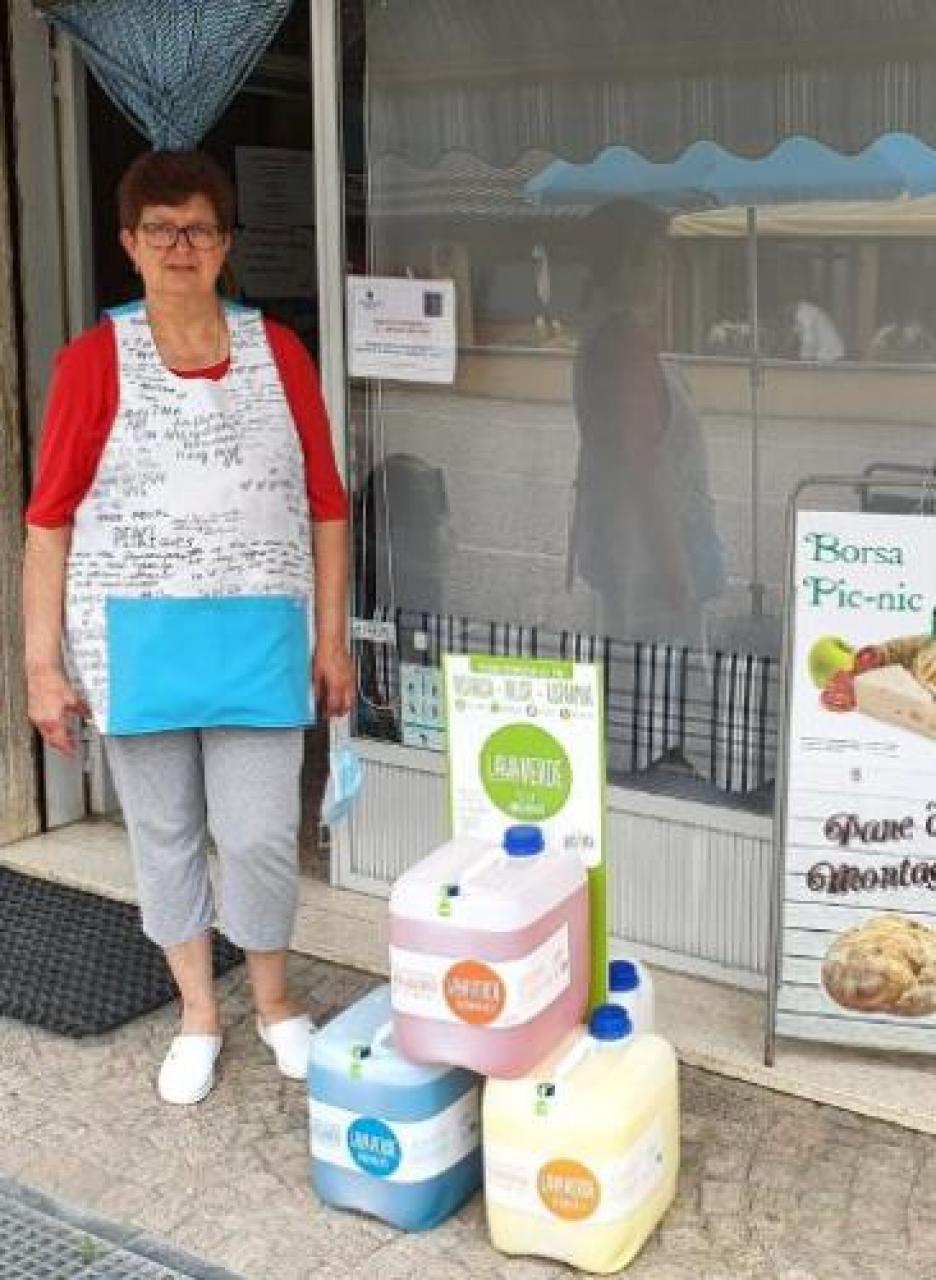 Il detersivo è alla spina