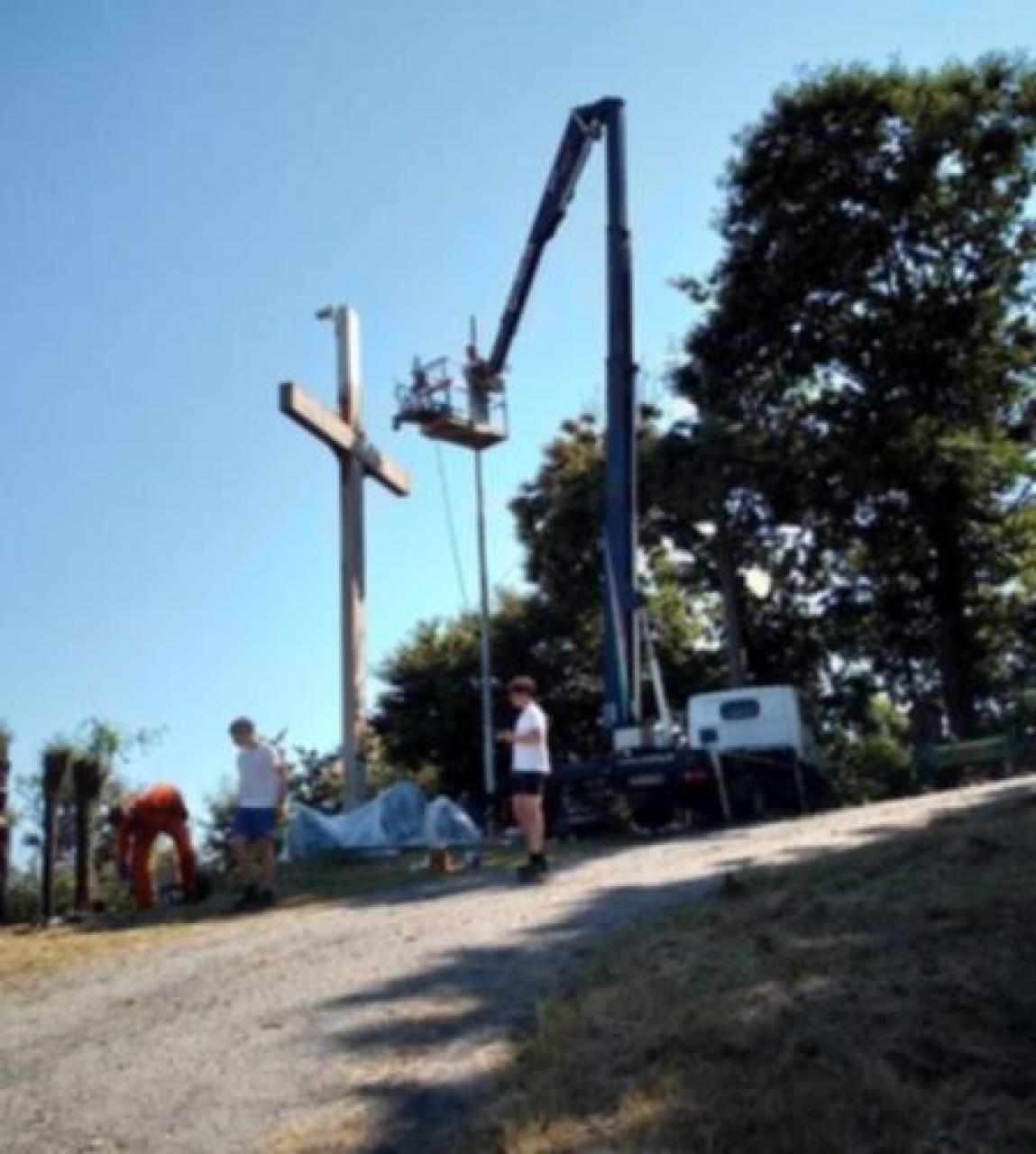 Pagno, restyling alla croce