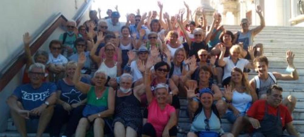 Passeggiando sul lungomare con gli amici del po