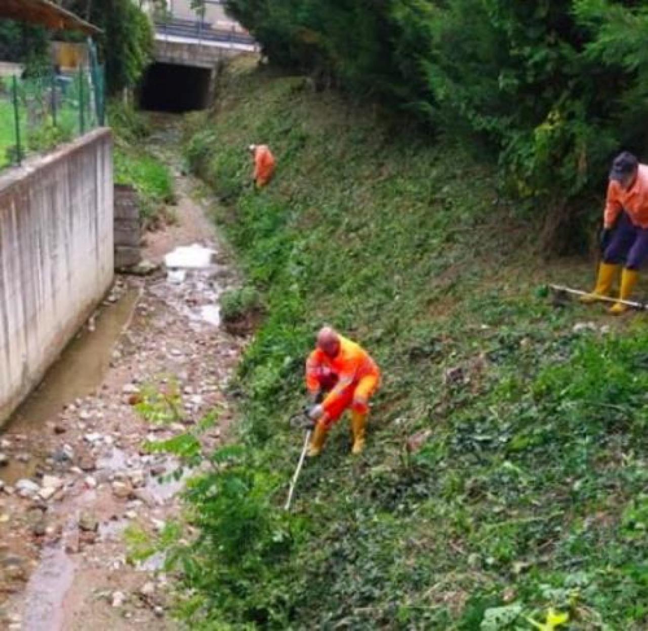 RIVE RIPULITE GRAZIE ALL’AIB MANTA