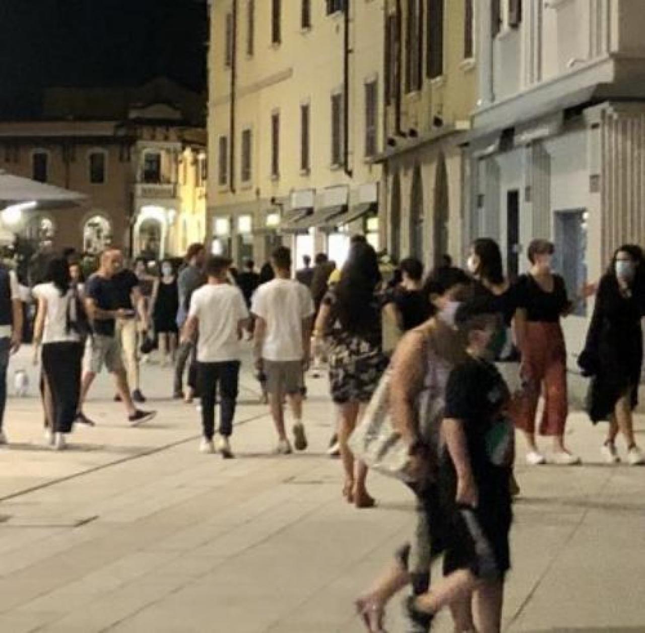 Shopping nelle sere d’estate Ultimi venerdì in centro città