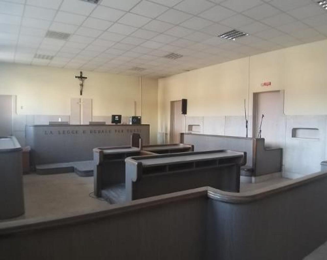 Viaggio nell’ex tribunale che diventerà una scuola