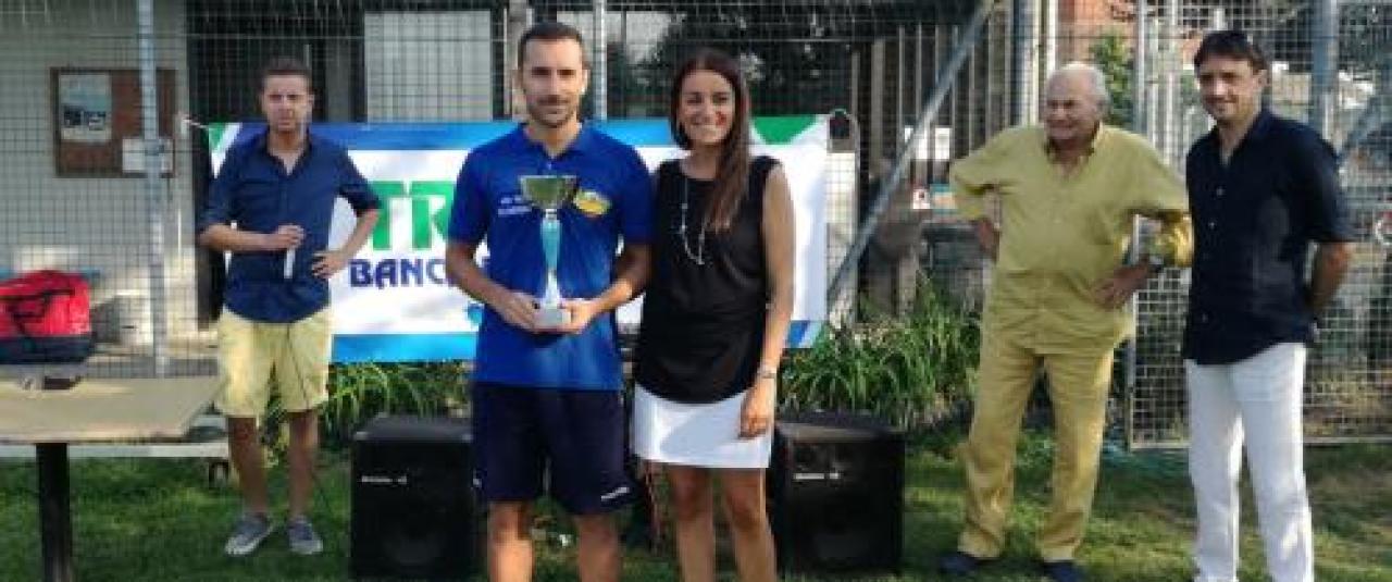 GIOVEDì 3 IL TORNEO, sabato 5 LA PARTITA DEL CUORE Villafranca, Polonghera e Saluzzo Triangolare della Banca di Cherasco