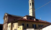 Castelletto, si sistema il sagrato della chiesa