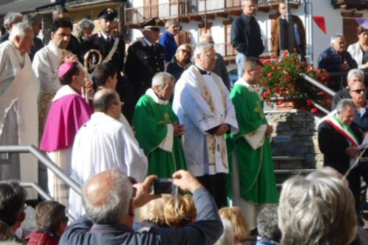 Commiato di don Signorile e co-parroci
