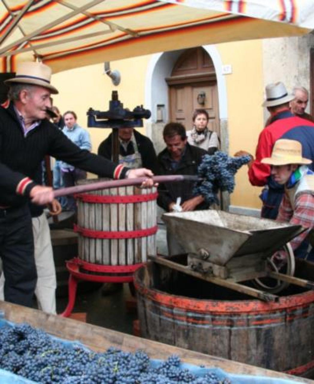Costigliole tiene botta e domenica rende omaggio al Re Quagliano