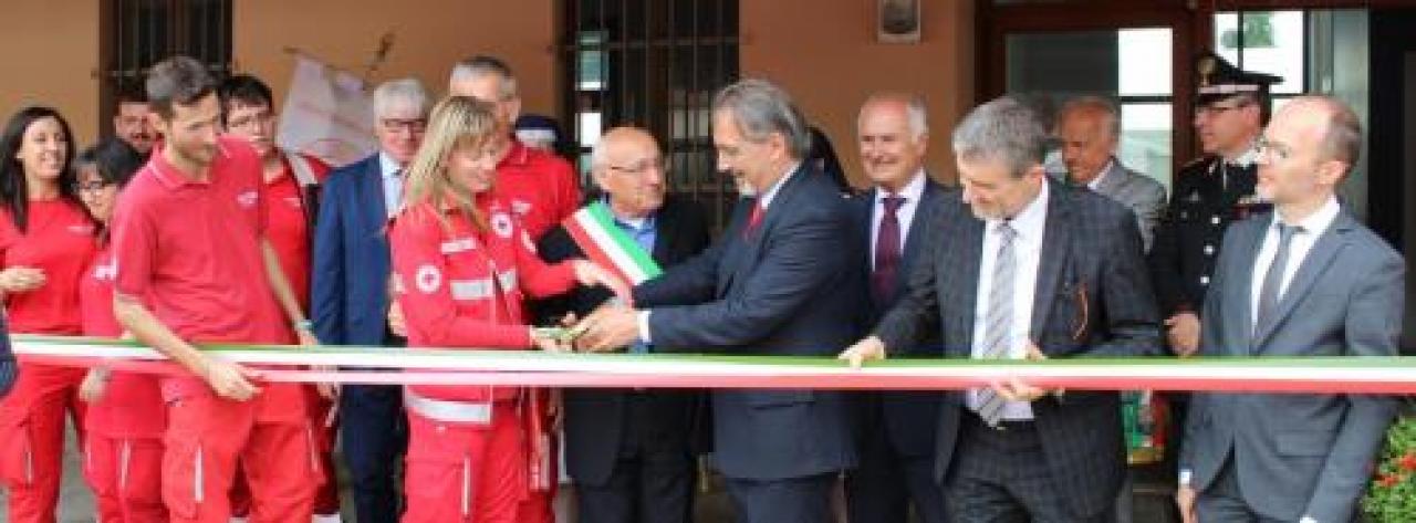 «Entra in Croce Rossa»