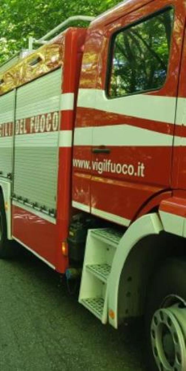 Fasnbvacz jbgjhv Magazzino in fiamme a San Chiaffredo