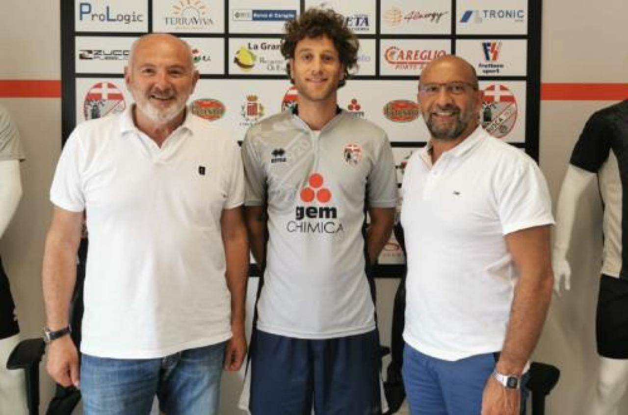 Laura Trova si candida