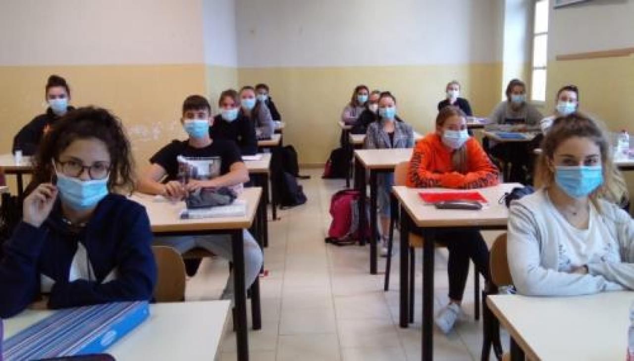 Le emozioni dei ragazzi nel primo giorno di scuola